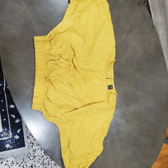 SHEIN puff sleeve top and drop crotch pant set co ord - Picture 8 of 8